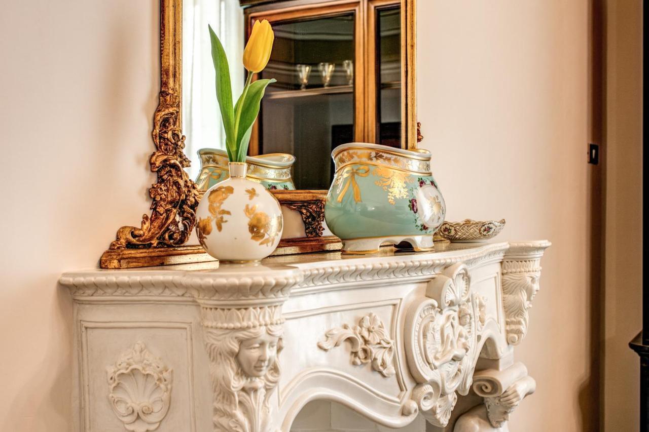 Palazzo Stunis - Dimora Di Charme Bed & Breakfast Остуни Екстериор снимка